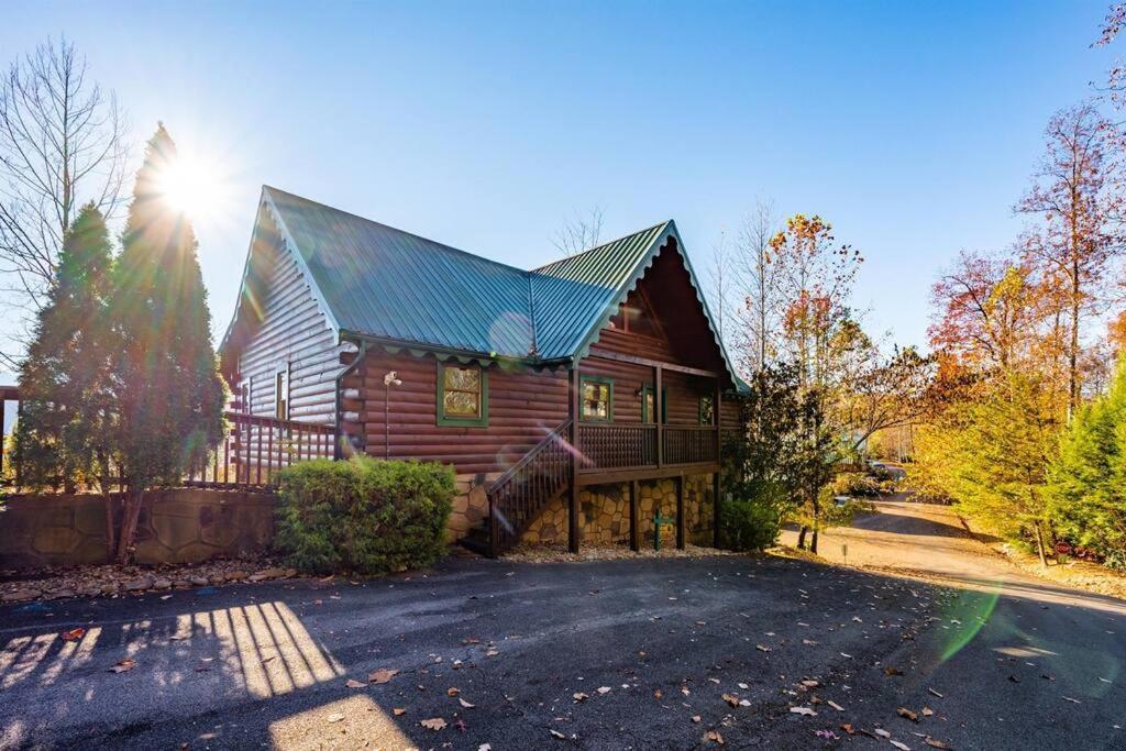 Spacious Smokies Cabin - Hot Tub With Mountain Views Gatlinburg Exteriér fotografie